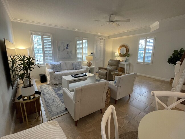 Foto del edificio - 2857 E Community Dr