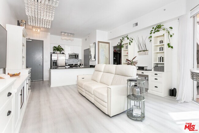 Foto del edificio - 488 E Ocean Blvd