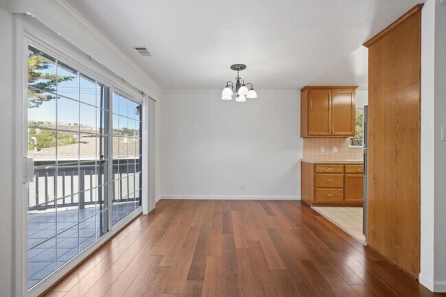 Building Photo - 368 Caprino Way