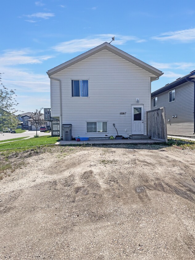 Primary Photo - 11202 75a Ave