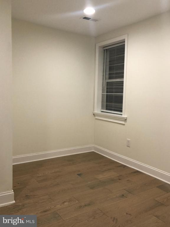 Foto del edificio - 1706 N Marshall St