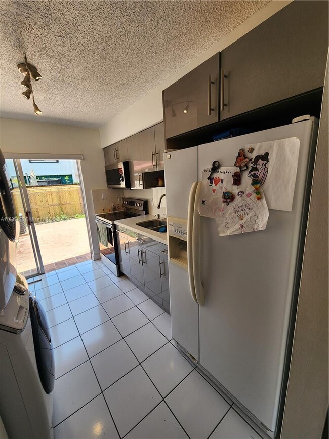Building Photo - 15250 SW 80th St