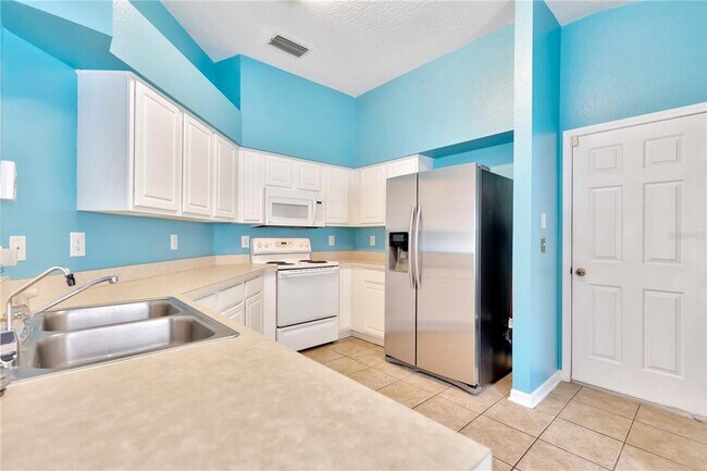 Foto del edificio - 504 Lindsay Anne Ct