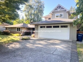 Building Photo - 8822 SE 59th St