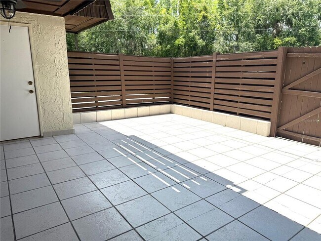 Foto del edificio - 15423 W Pond Woods Dr