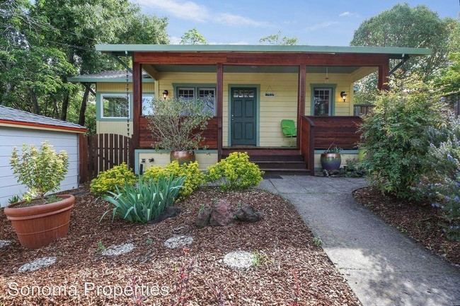 Building Photo - 2 br, 1.5 bath House - 17537 Sunset Way