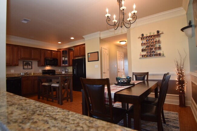 Building Photo - 250 Whitley Dr