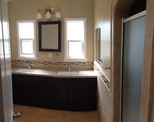 Bathroom - 532 N Orange Dr