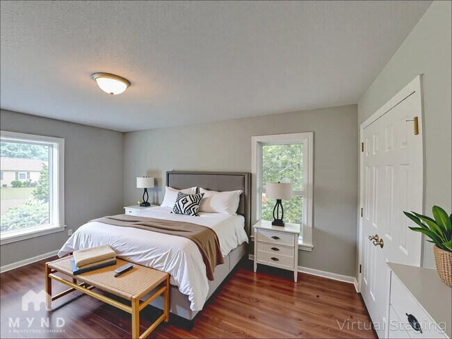 Foto del edificio - 112 Pineview Ct