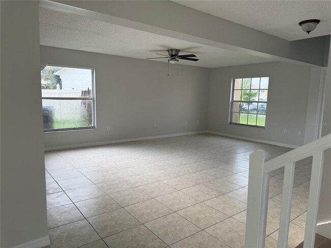 Foto del edificio - 1826 Clacton Dr