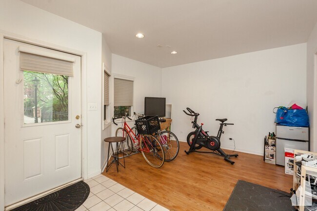 Foto del edificio - 1351 W Altgeld St