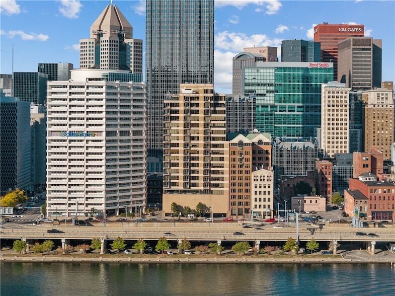 Primary Photo - 151 Fort Pitt Blvd