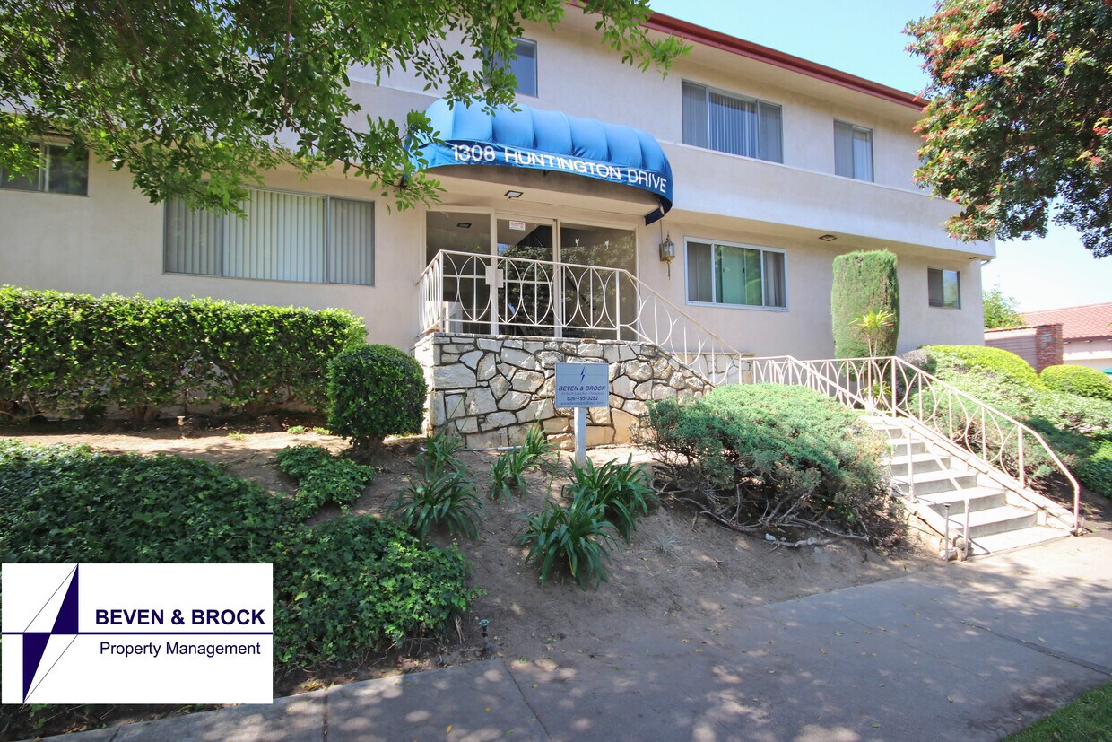 Primary Photo - 1308 Huntington Dr