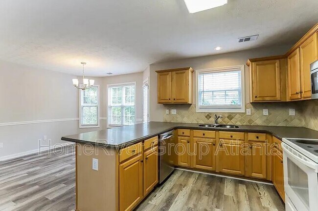 Foto del edificio - 6108 Saddlehorse Dr