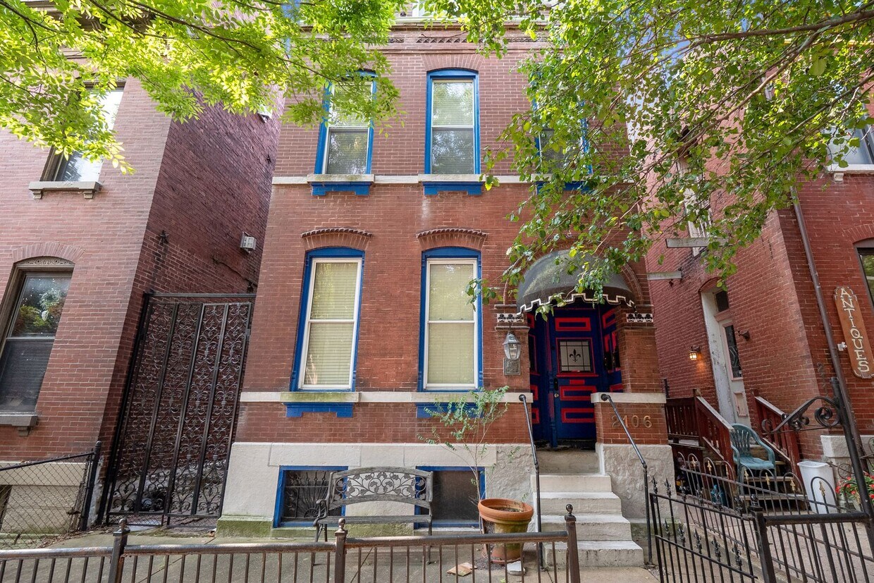 2106 Cherokee St Unit 2nd Floor, St. Louis, MO 63118 Room for Rent in