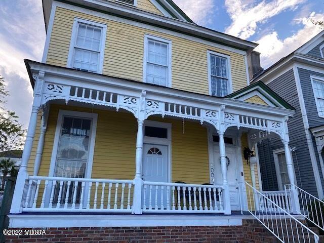 Foto principal - 1004 Washington St