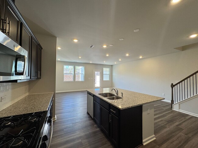 Foto del edificio - New Construction 3 Bed | 2.5 Bath Townhome...