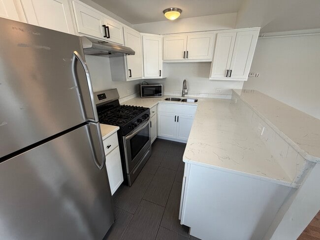 Building Photo - 26 E Washington Ave