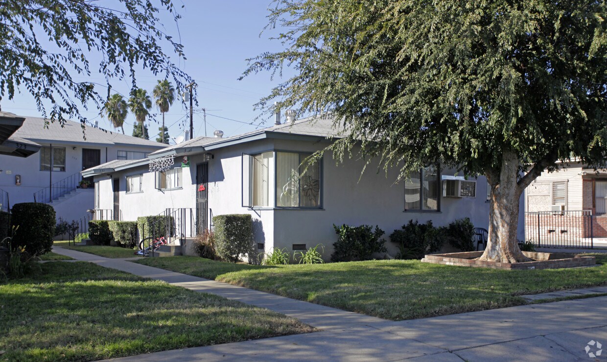 Primary Photo - 325 N Beverly Ct