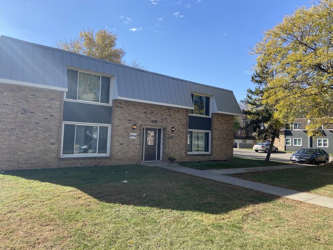 Foto del edificio - 2219 Marwood Dr