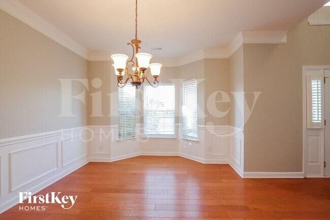 Building Photo - 105 Mark Twain Ct