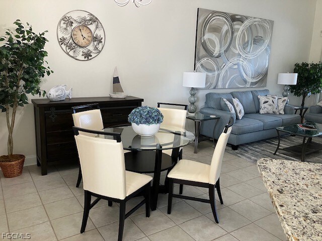 Foto del edificio - 10111 Colonial Country Club Blvd