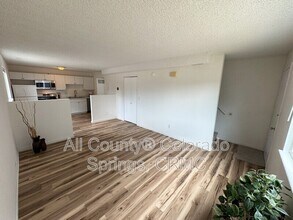 Building Photo - 6674 Provincial Dr