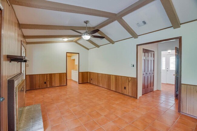 Foto del edificio - 506 E Palm Valley Blvd