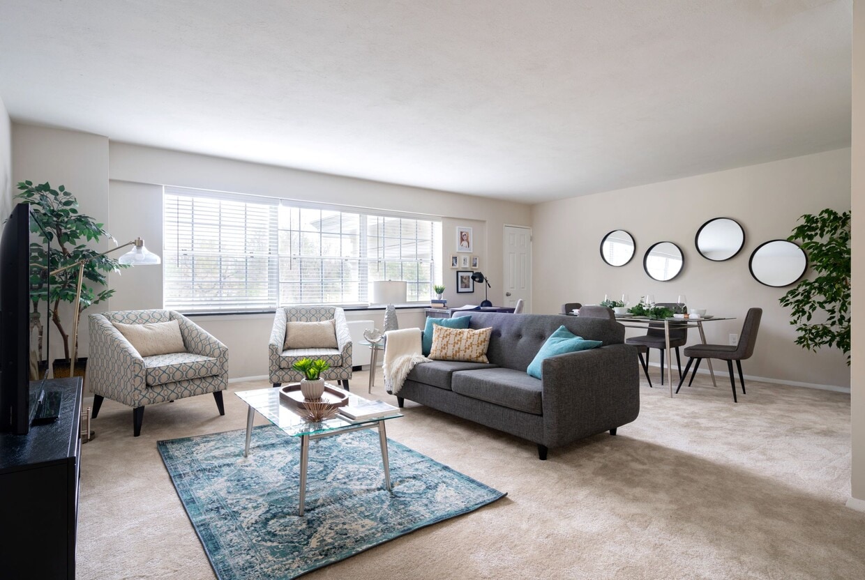 Rosemont Plaza Apartments in Bryn Mawr, PA