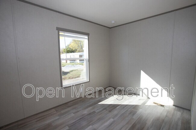 Building Photo - 7534 US-60