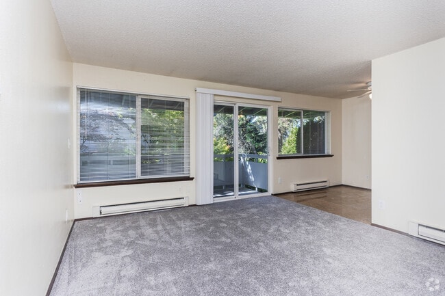 2BR, 2BA - 675SF - Living Room - Lennick Court Apartments