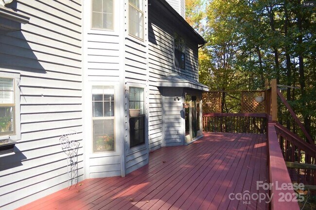Foto del edificio - 4167 Greenview Ct