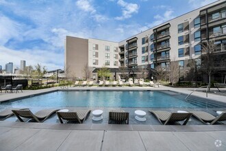 Building Photo - 2810 Riverby Rd