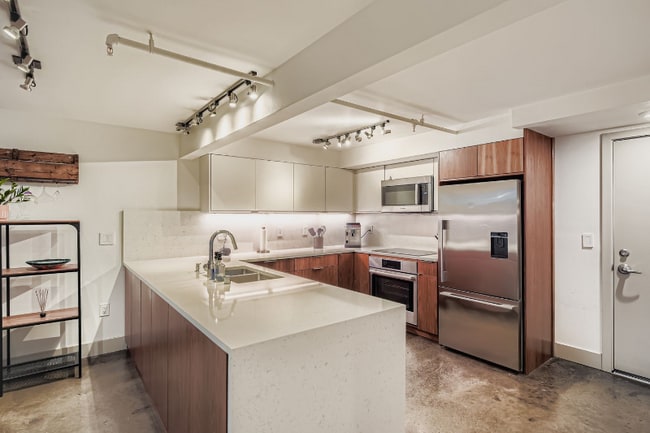 Foto del edificio - 3104 Western Ave