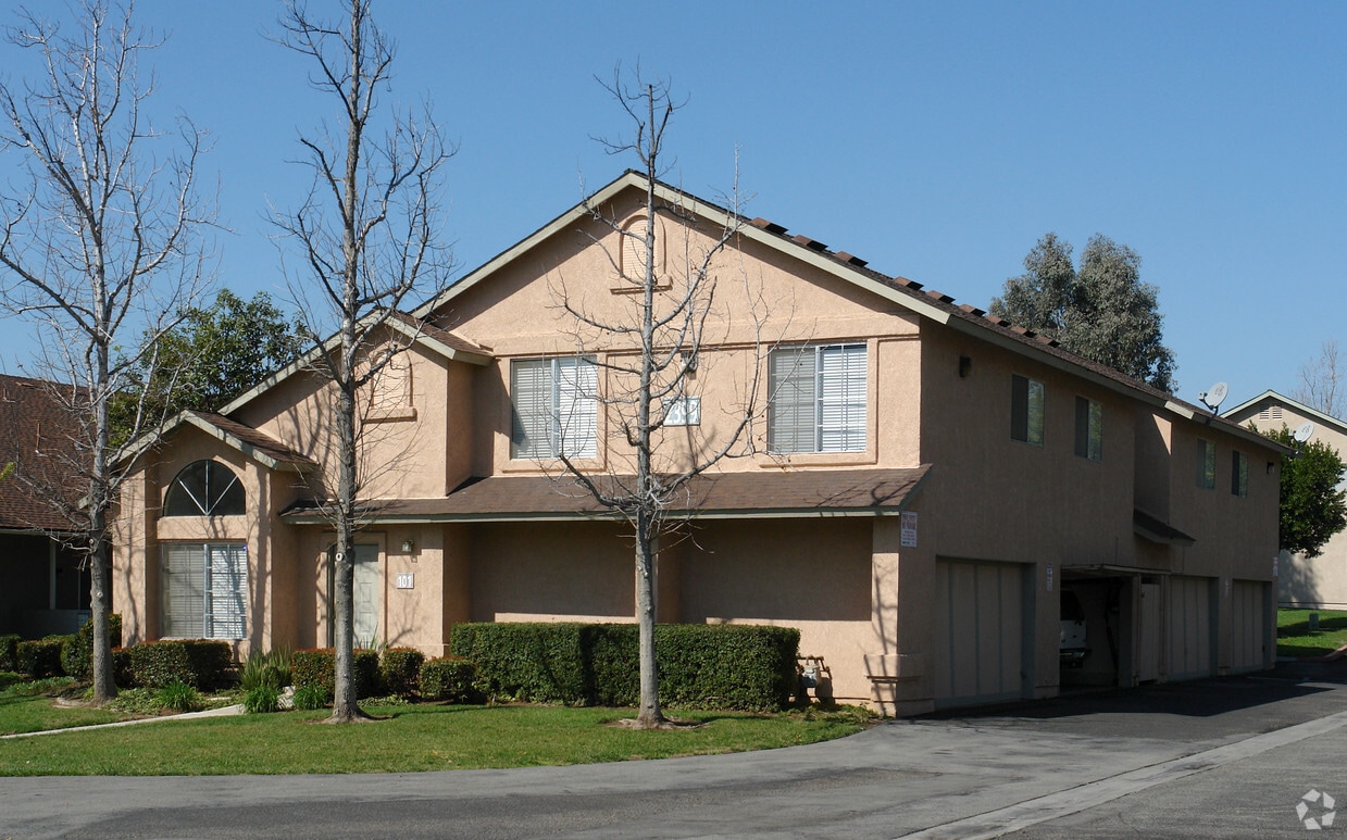 Primary Photo - 2399 Benidorm Cir