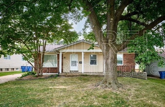 Building Photo - 2400 E Humes Ln