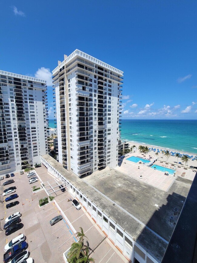 Foto del edificio - 2401 S Ocean Dr