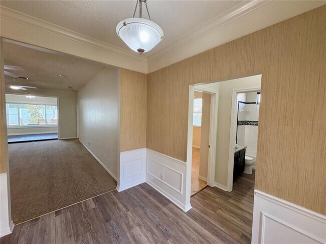 Building Photo - 4652 56th Terrace E