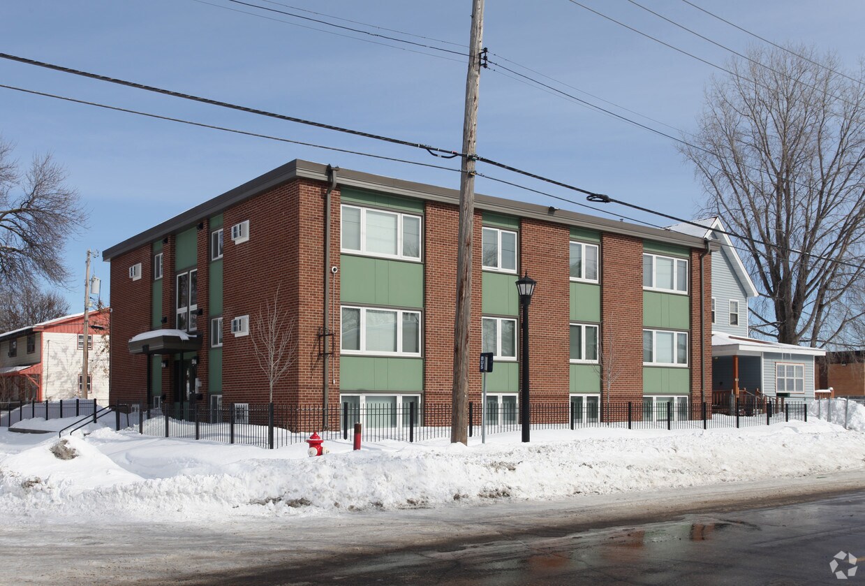 Foto del edificio - 1618 Glenwood Ave N