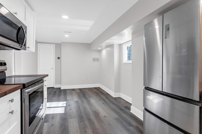 Kitchemn/Living - 1050 Tilden St NW