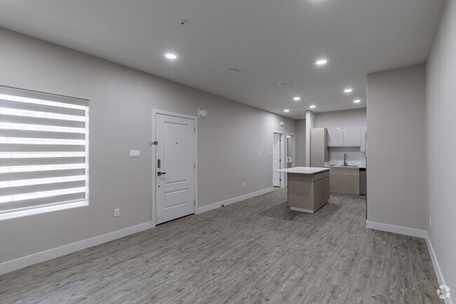 1BR, 1BA - 775 SF Alt - THE TREE APARTMENTS