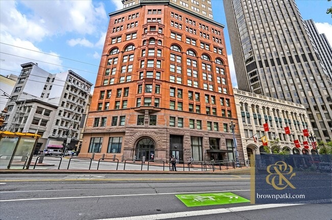 Building Photo - 690 Market St
