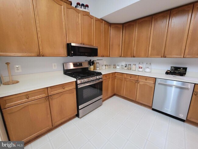 Foto del edificio - 11611 Hampshire Ct