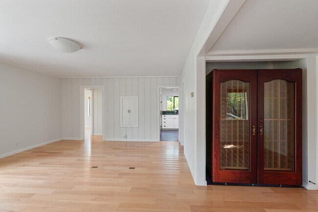Building Photo - 21 Old Spanish Trail