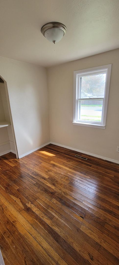 Building Photo - Northeast Spokane 3 bed 2 bath