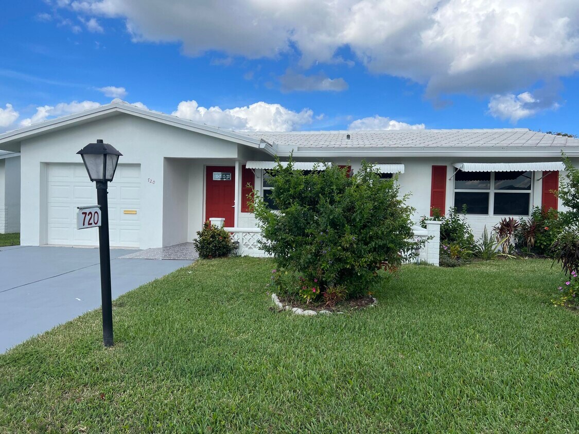 Primary Photo - 720 SW 18th St
