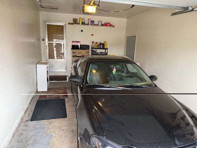 Foto del edificio - 2225 Yount St