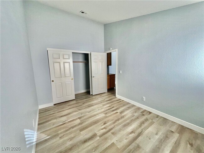 Foto del edificio - 9553 World Cup Dr