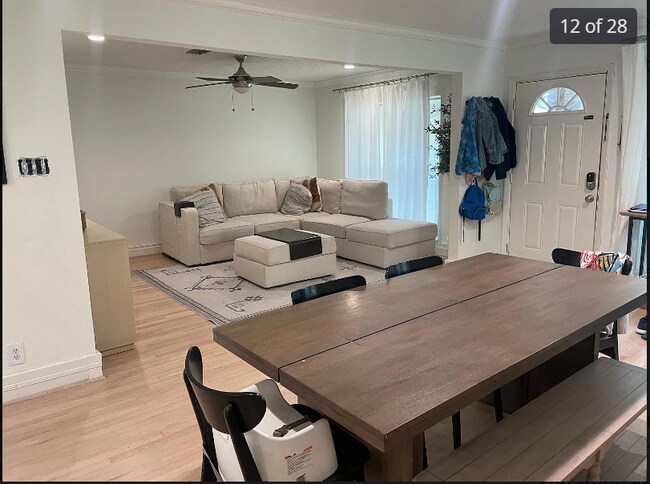 Foto del edificio - 3011 Carlford Cir