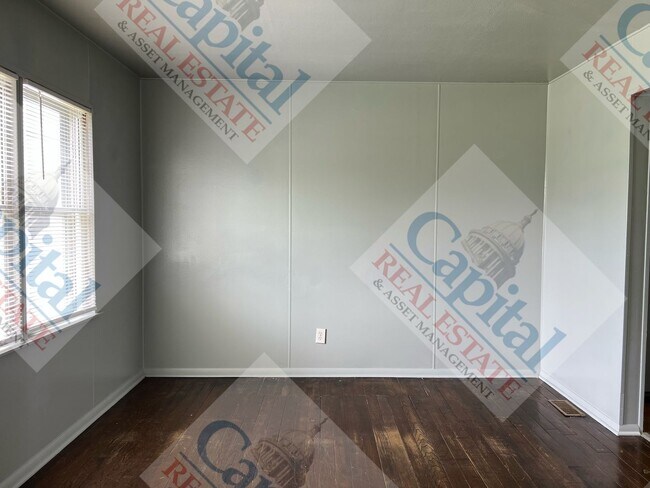 Photo - Cozy Cottage House